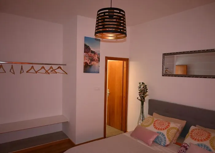 Apartment Mosic *